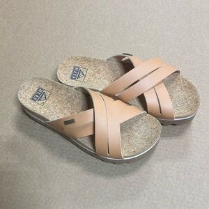 REEF Women's Kaia Cross Platform Sandals